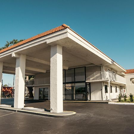 Developer Inn Express Fundamental, A Travelodge By Wyndham Kissimmee Exteriér fotografie