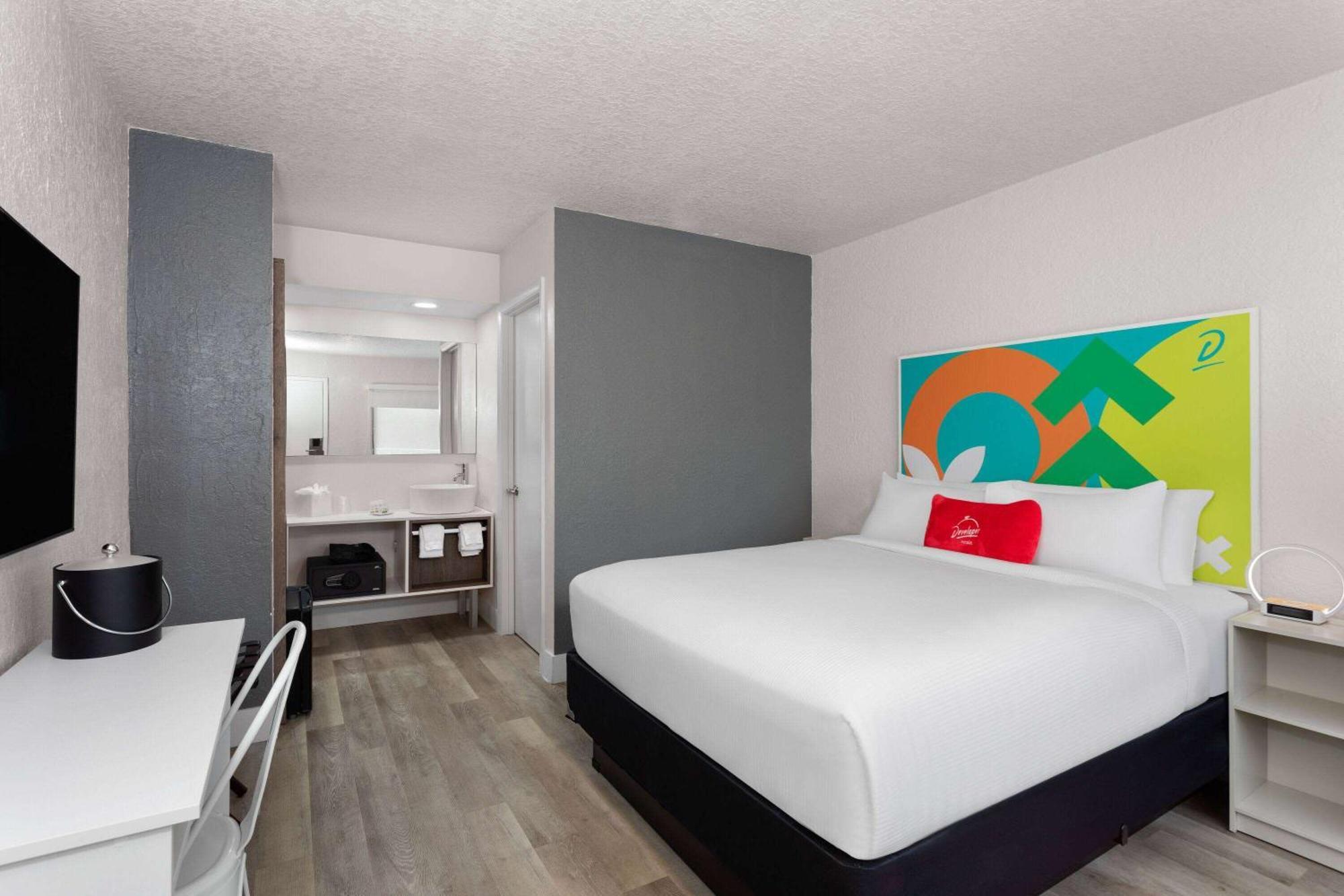 Developer Inn Express Fundamental, A Travelodge By Wyndham Kissimmee Exteriér fotografie